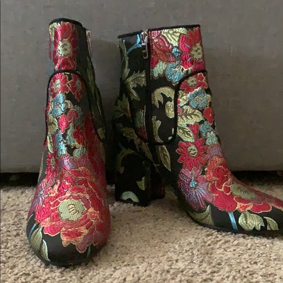 Marc Fisher Retire Booties - Picture 2 of 3